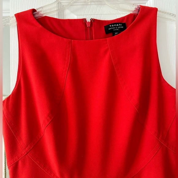 Dress Size S - Picture 3 of 7